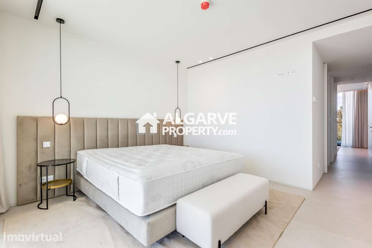 VILAMOURA - T2 em Empreendimento de Turístico de LUXO com vista LAGO e - Grande imagem: 4/26