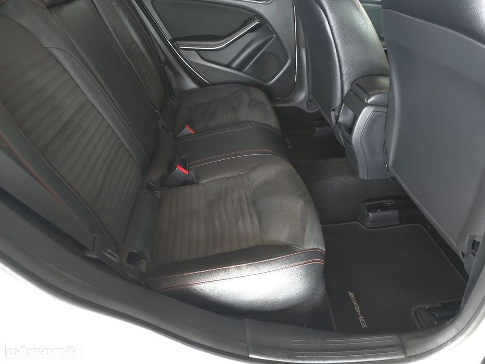 Mercedes-Benz CLA 220 d Shooting Brake AMG Line Aut. — fotografia 19