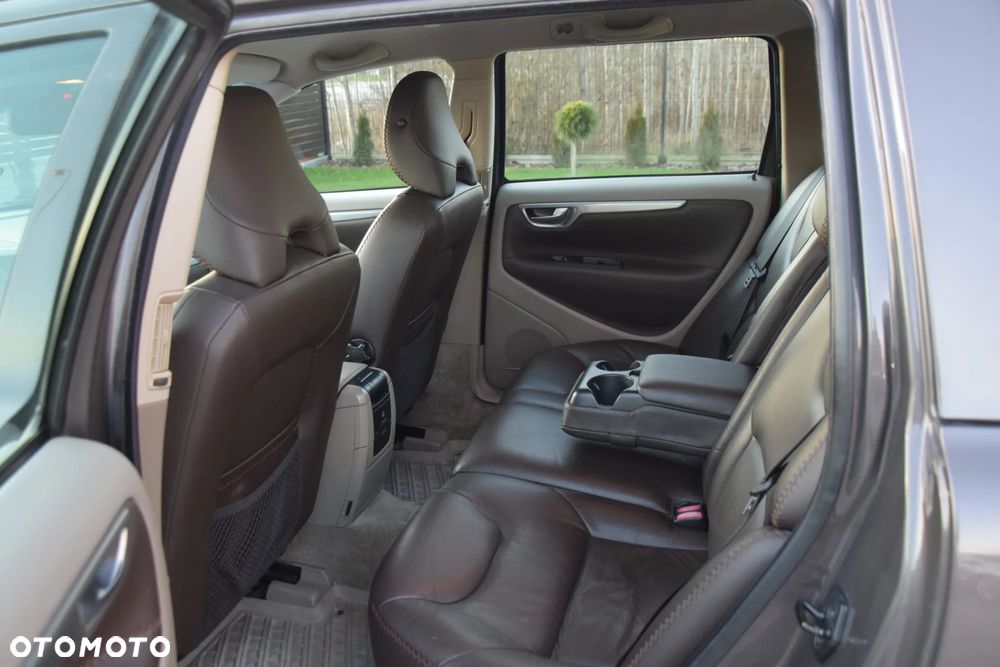 Volvo XC 70 D5 AWD Summum - 6