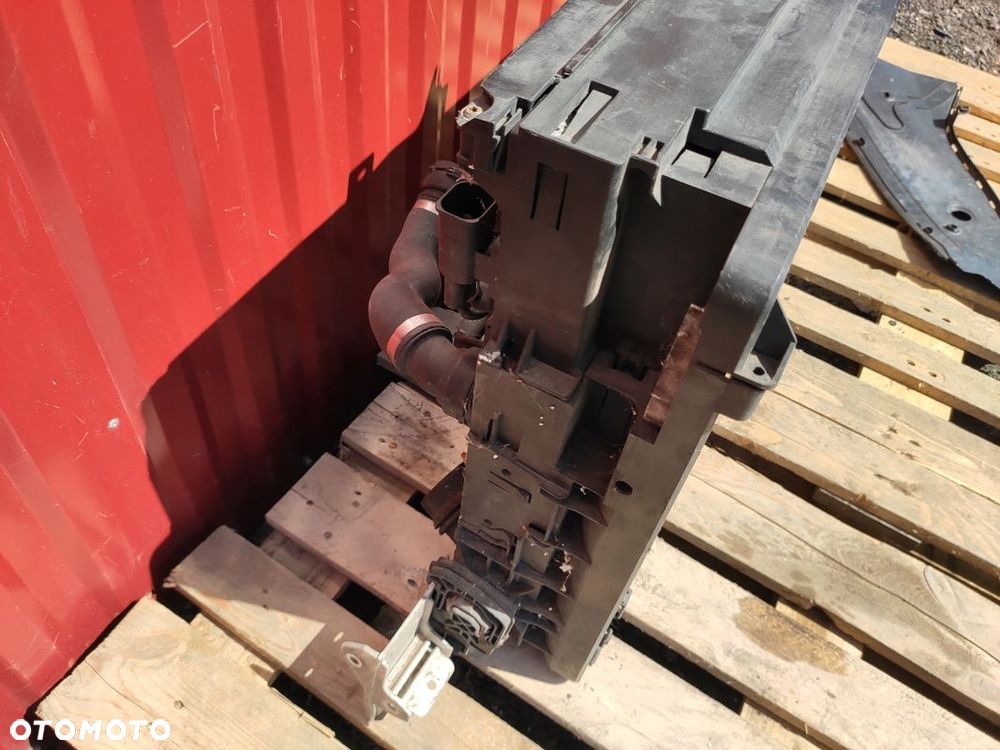 BMW 7 F01 3.0D N57 AUTOMAT PAS PRZEDNI WZMOCNIENIE CHŁODNICE WENTYLATOR - 9