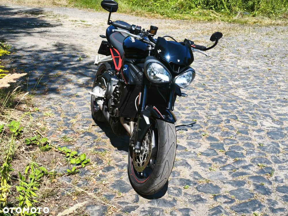 Triumph Street Triple - 6