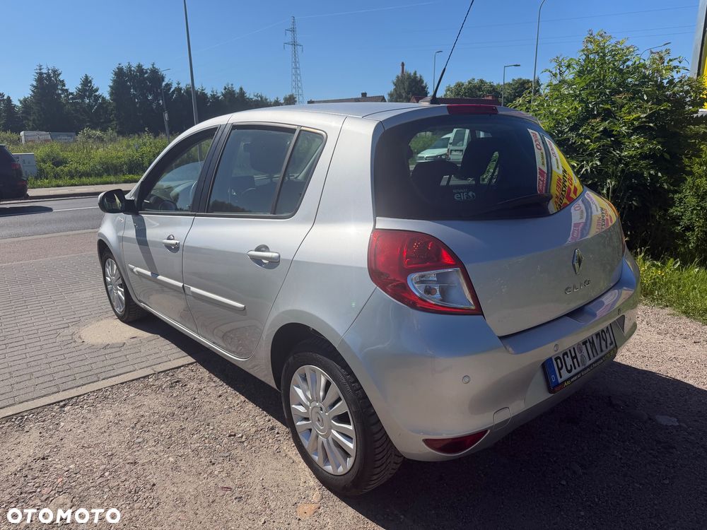Renault Clio 1.2 16V Business - 4
