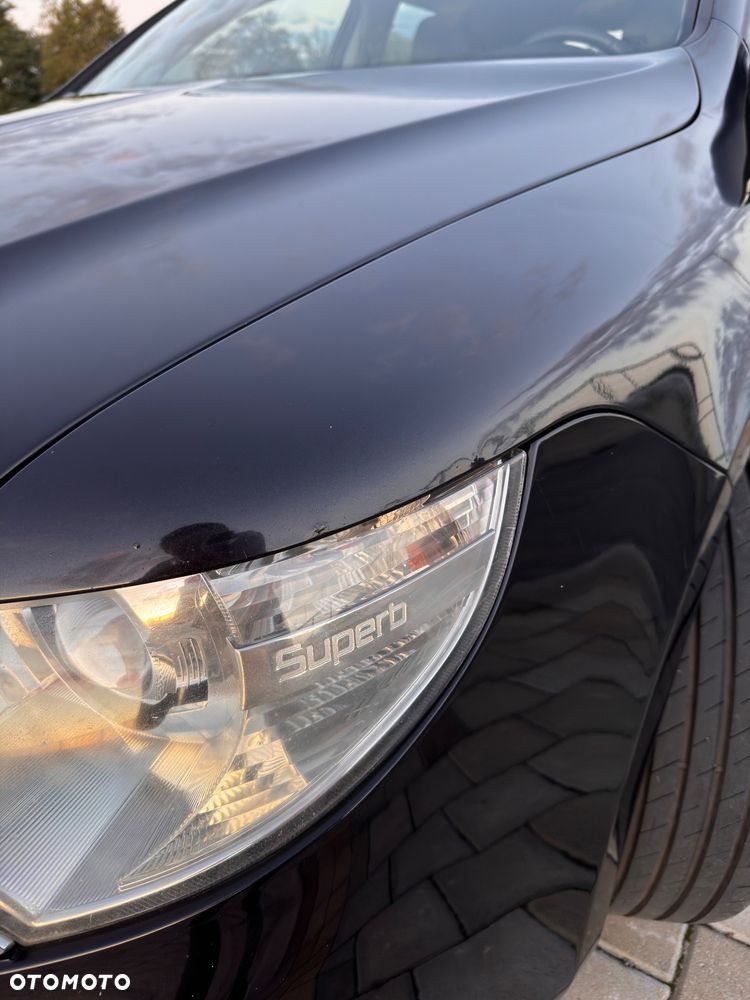 Skoda Superb 2.0 TDI DSG Elegance - 34