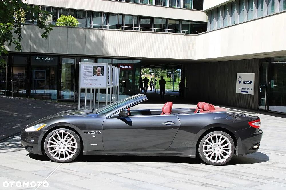 Maserati GranCabrio - 5