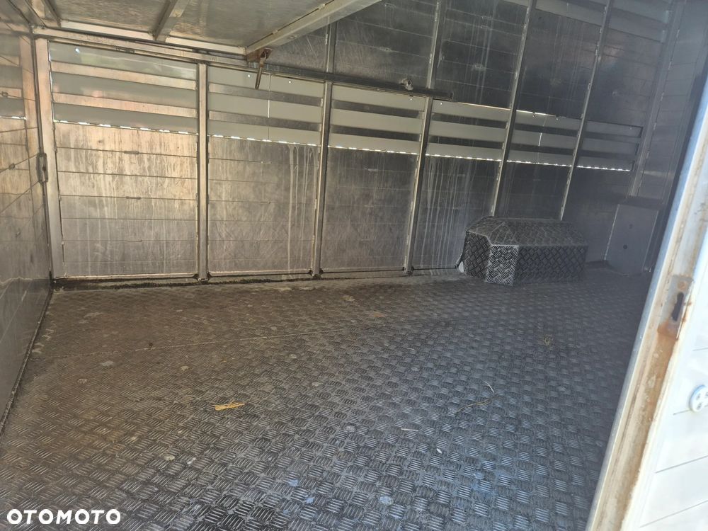 Renault MASTER KONIOWÓZ 1800KG ŁADOWNOSC DO PRZEWOZU ZWIERZAT BYDŁA KLIMA - 11