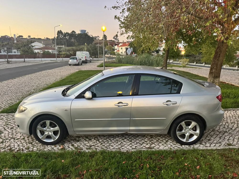 Mazda 3 Hatchback - 3