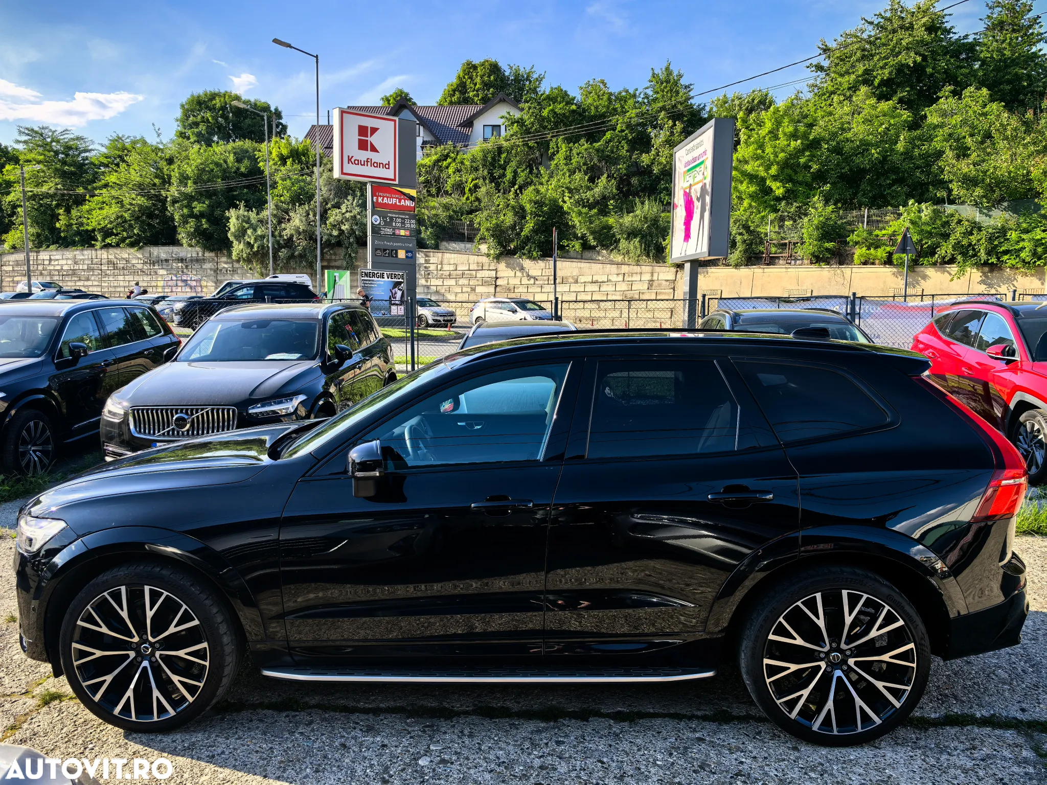 Volvo XC 60 B4 MHEV R-Design - 13
