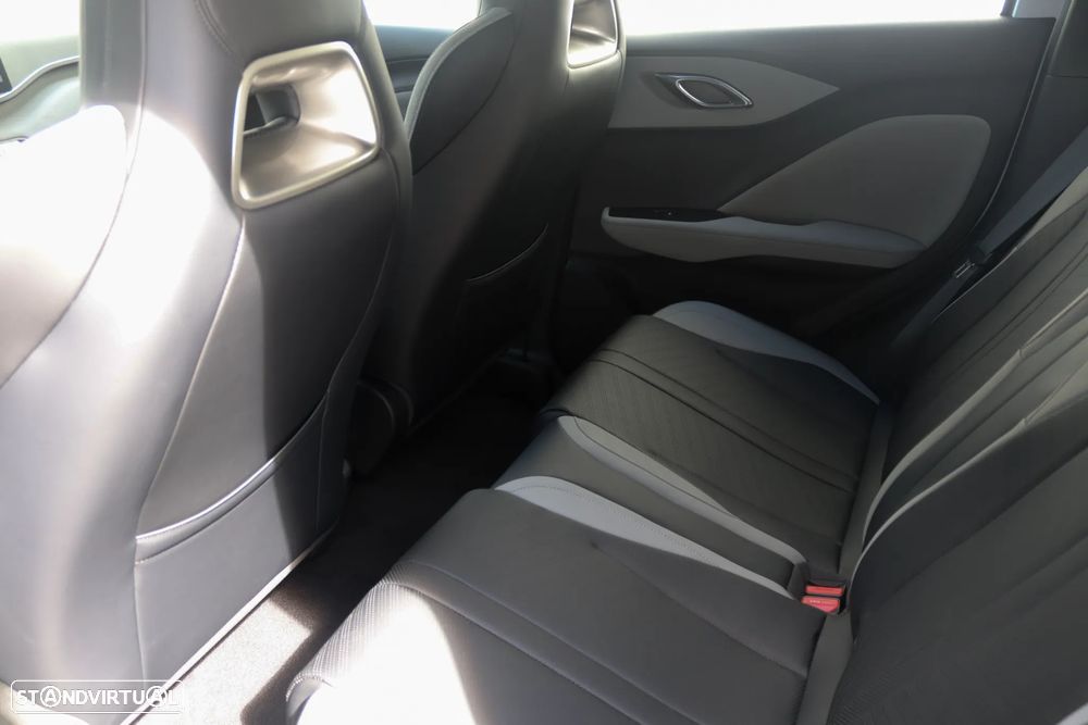 BYD Dolphin Surf 43.2 kWh Boost - 26