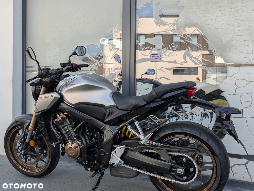 Honda CBF - 8
