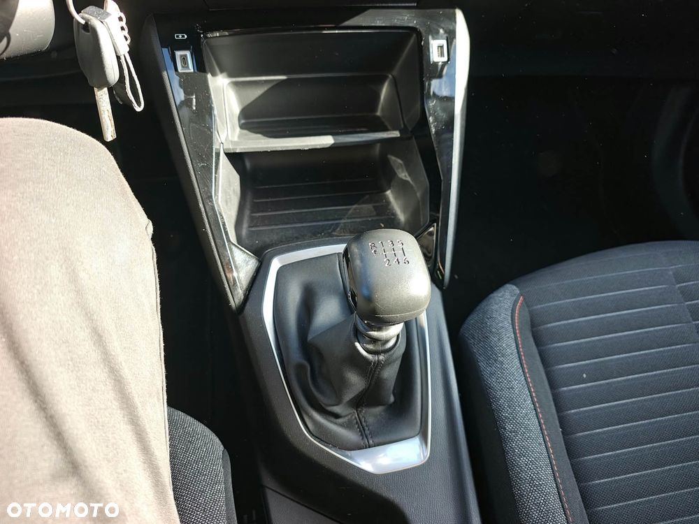 Peugeot 2008 BlueHDi 100 Active - 20