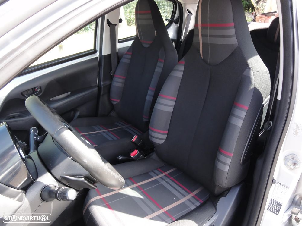 Citroën C1 1.0 VTi Feel ETG - 10