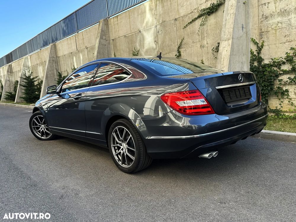 Mercedes-Benz C 180 BlueEFFICIENCY 7G-TRONIC Edition 1 - 5