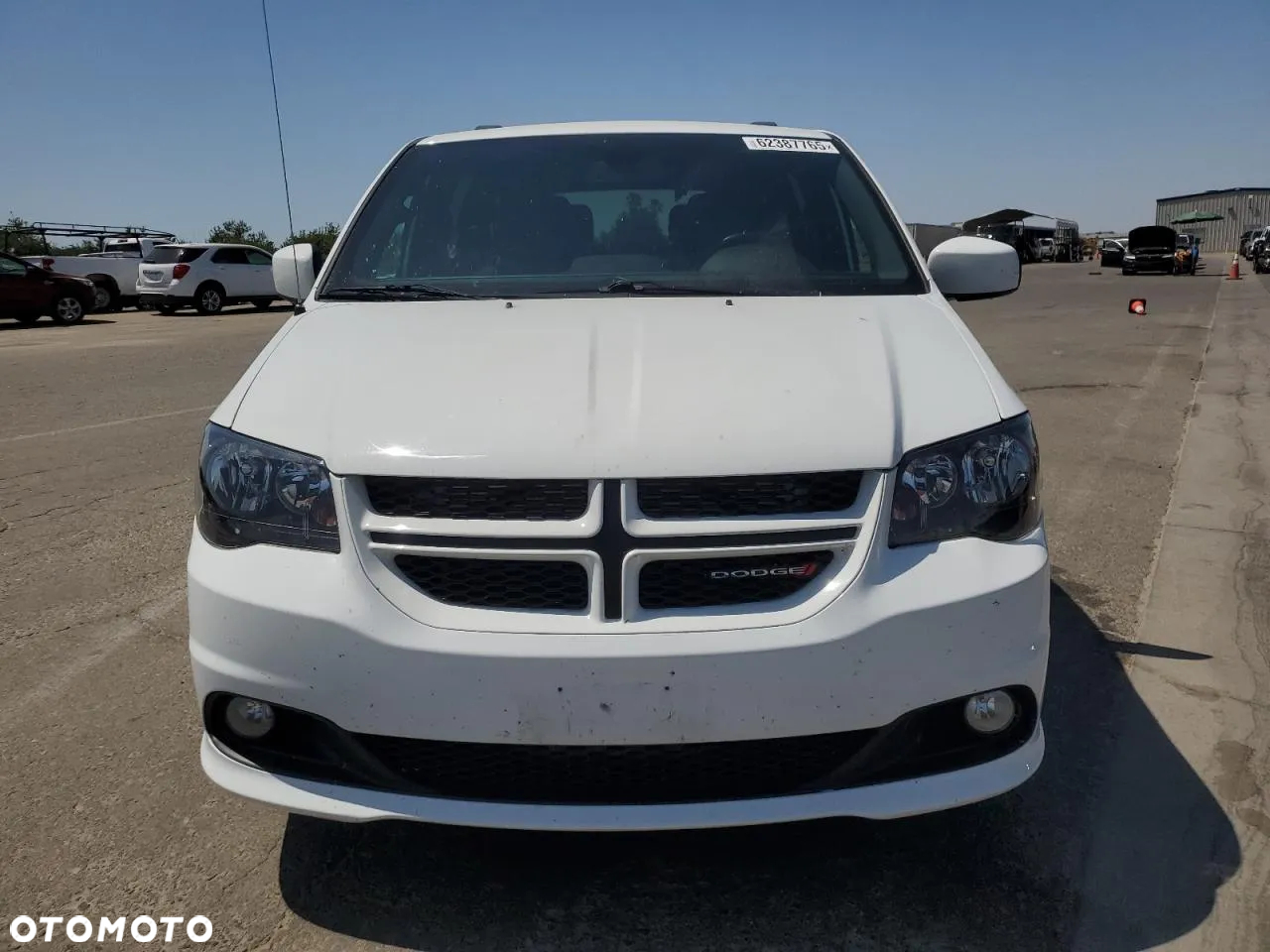 Dodge Grand Caravan - 5