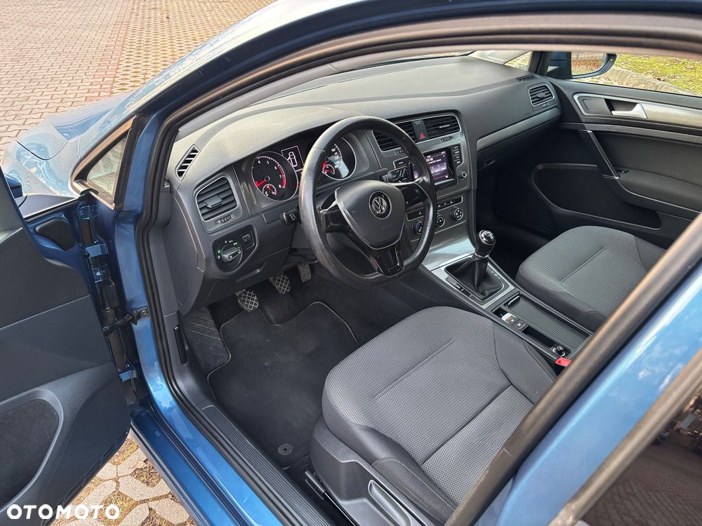 Volkswagen Golf 1.2 TSI BMT Trendline Perfectline - 17