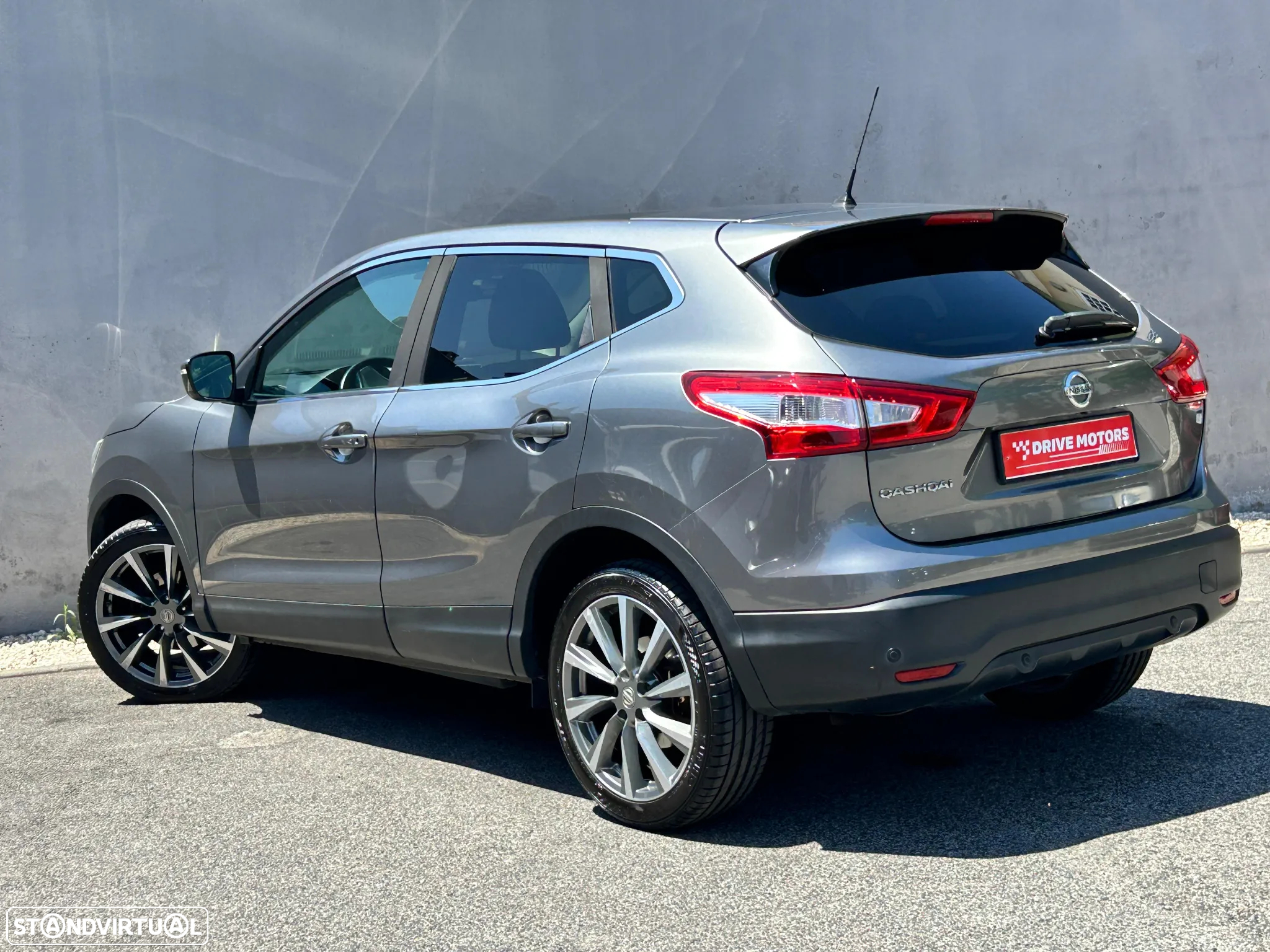 Nissan Qashqai 1.2 DIG-T N-Connecta - 8