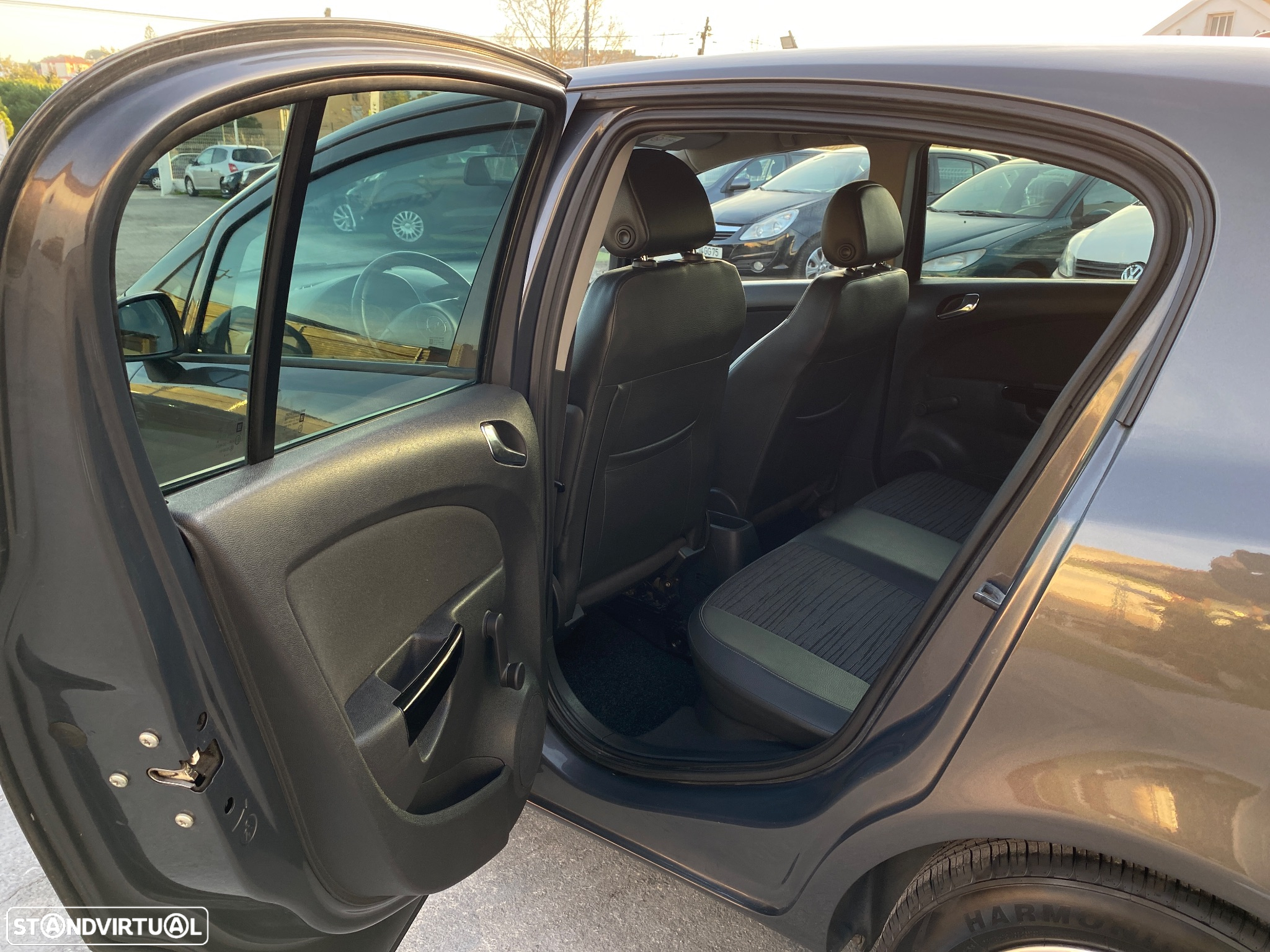 Opel Corsa 1.2 Go! FlexFuel - 26