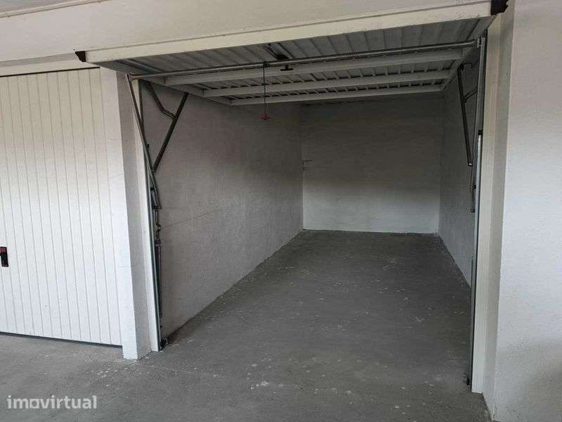 Garagem Fechada (Box) 16,5m² Centro de Tarouca - Grande imagem: 2/8