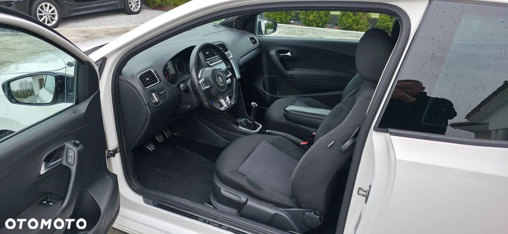 Volkswagen Polo 1.6 TDI DPF Highline - 13