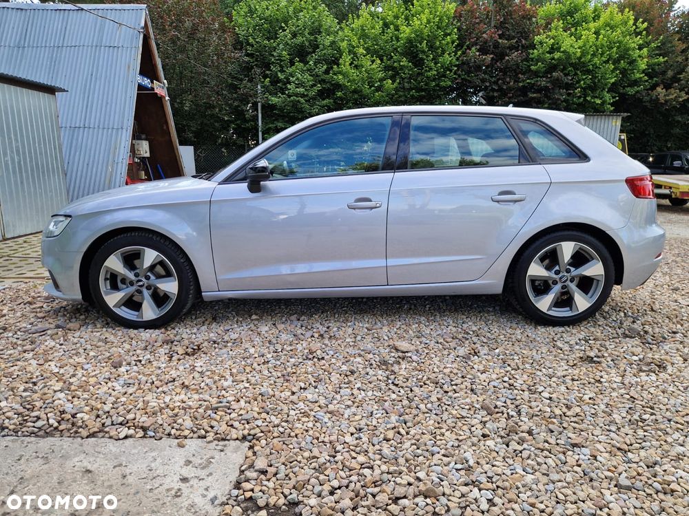 Audi A3 Sportback - 2