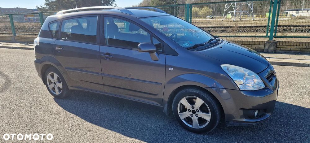 Toyota Corolla Verso 1.8 Sol - 3