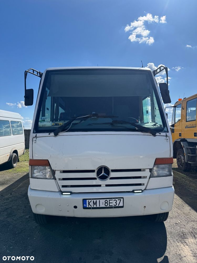 Mercedes-Benz 814 D - 1