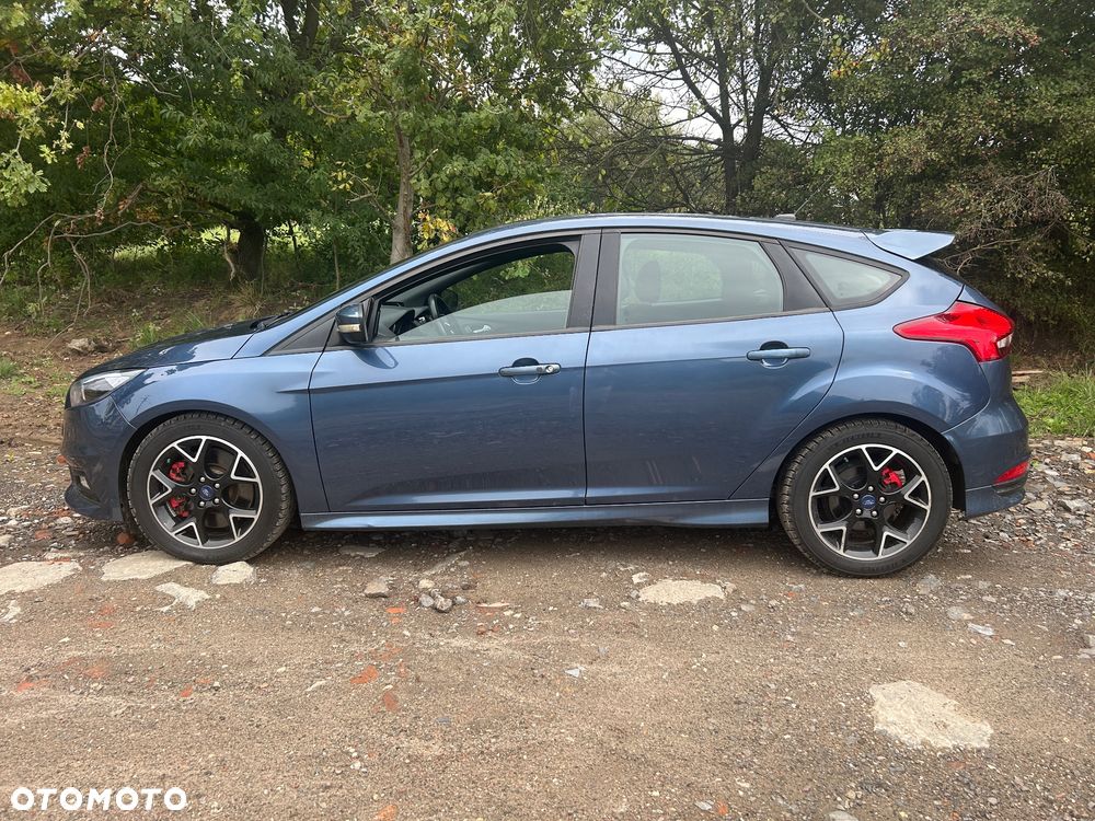 Ford Focus 2.0 EcoBoost ST - 22