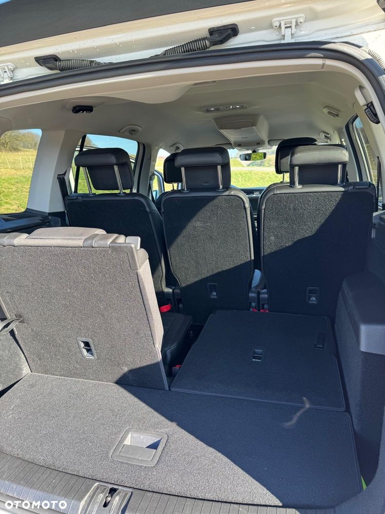 Volkswagen Touran 2.0 TDI BMT Special Edition DSG - 17