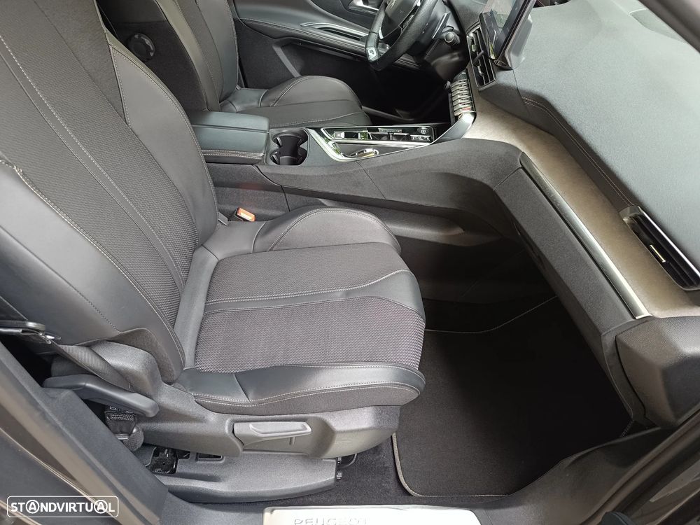 Peugeot 5008 1.2 PureTech GT Line EAT8 - 26