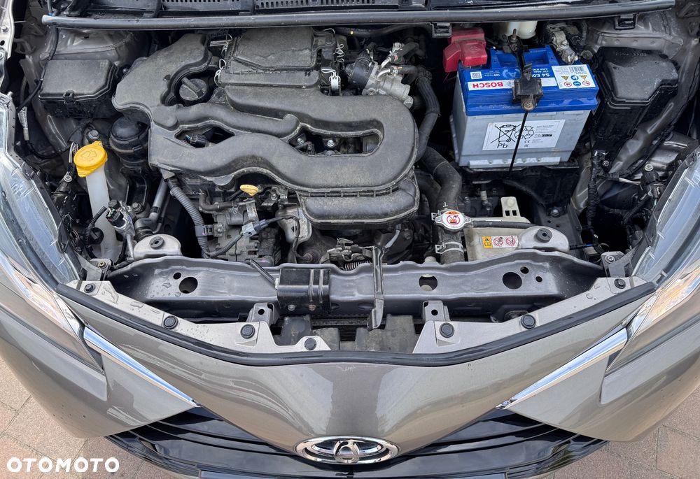Toyota Yaris - 12