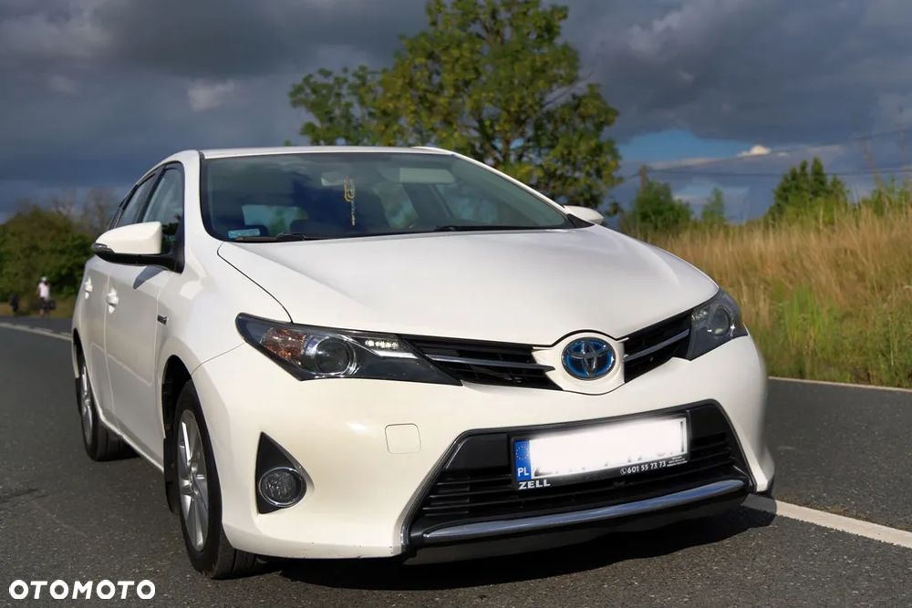 Toyota Auris - 1