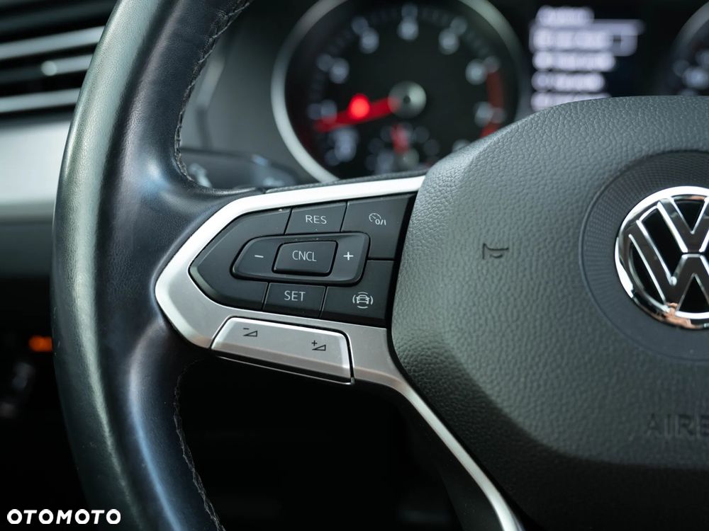 Volkswagen Passat 1.5 TSI EVO Business DSG - 23