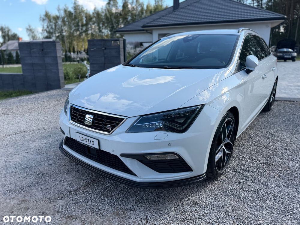 Seat Leon 1.5 eTSI OPF DSG FR Black Edition - 9