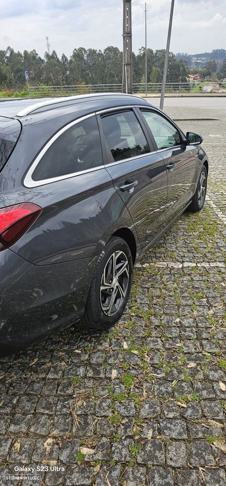 Hyundai i30 SW 1.6 CRDI 48V-Hybrid Trend - 6
