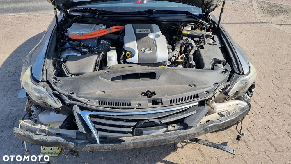 Lexus IS 300h Elegance - 30