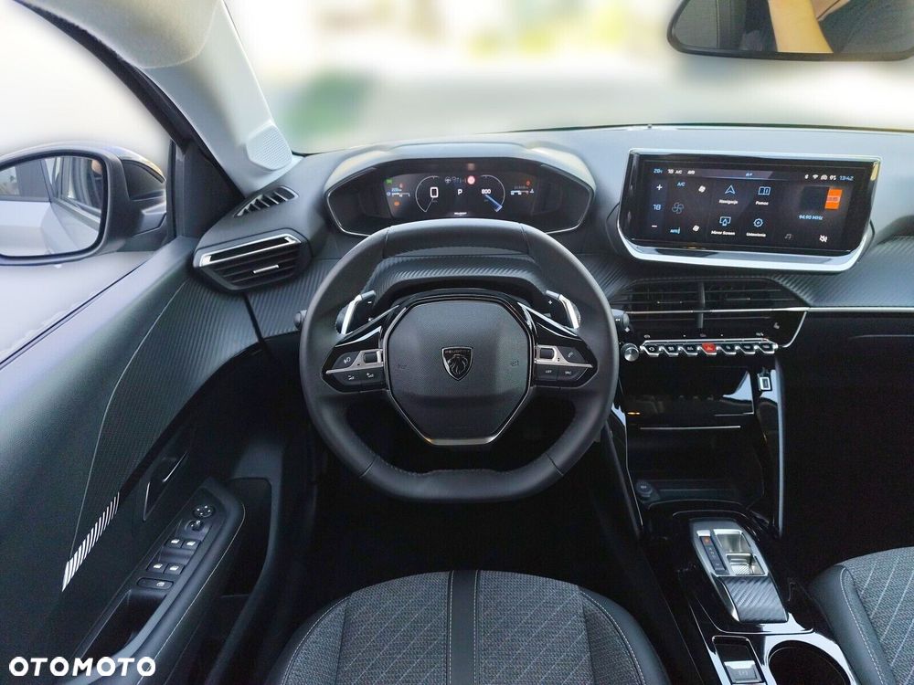 Peugeot 208 - 14