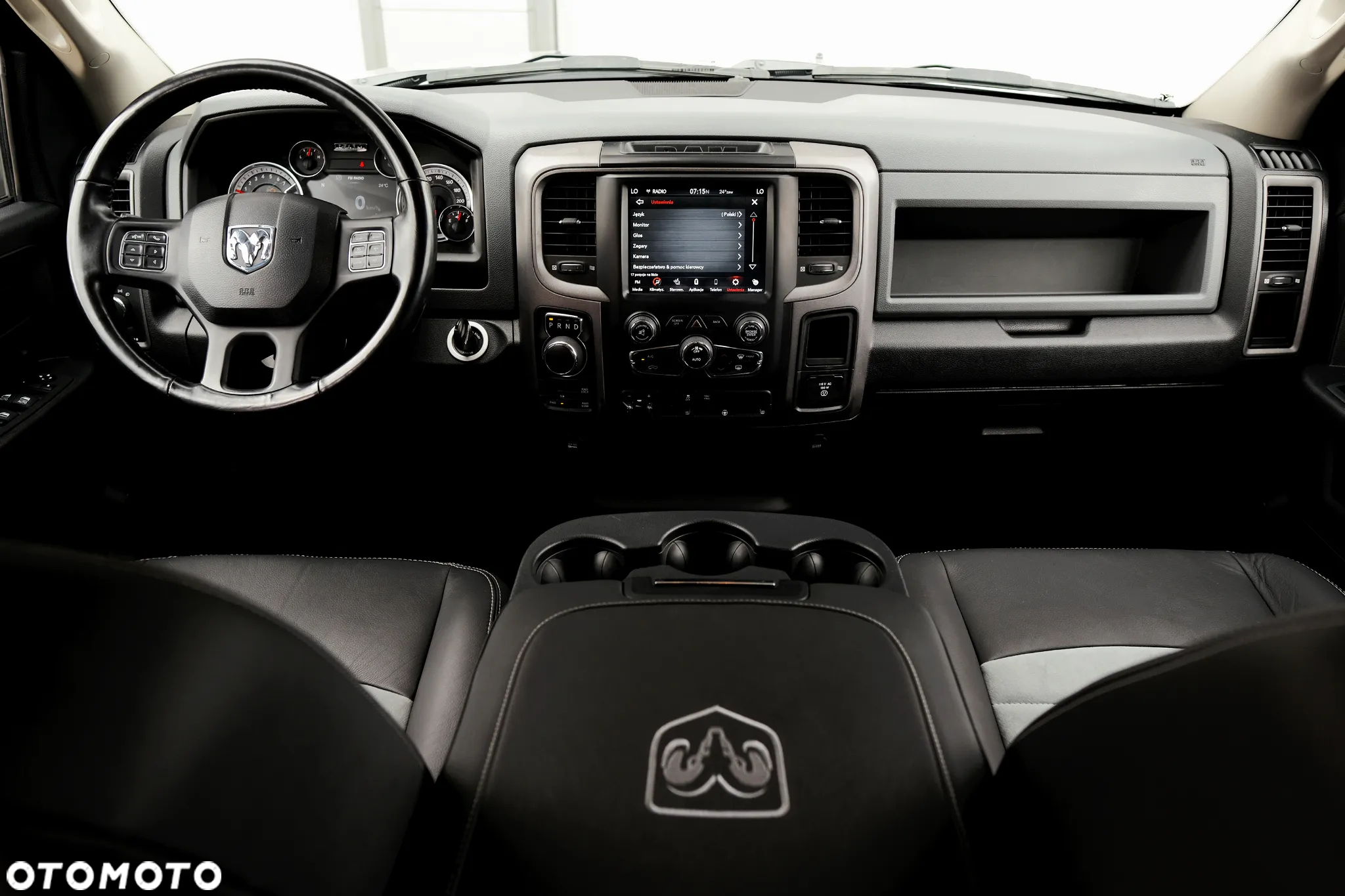RAM 1500 - 21