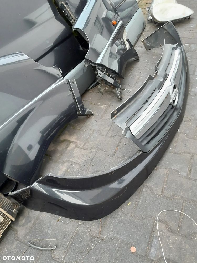 Atrapa grill Opel Vivaro 08r - 2