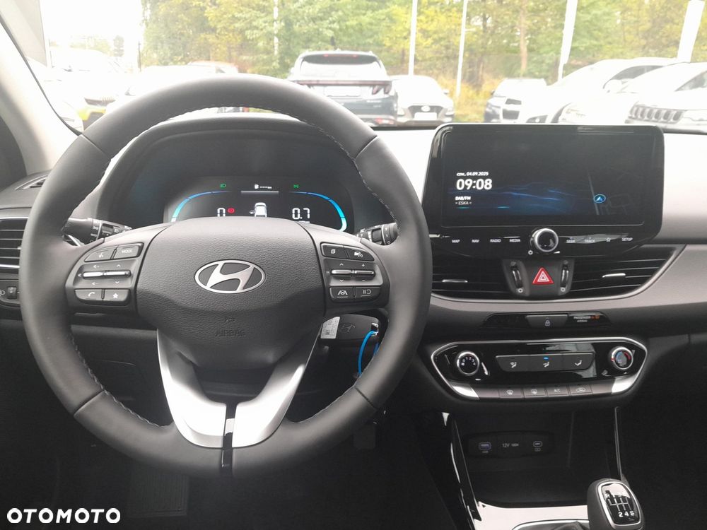 Hyundai i30 1.5 DPI Pure - 18