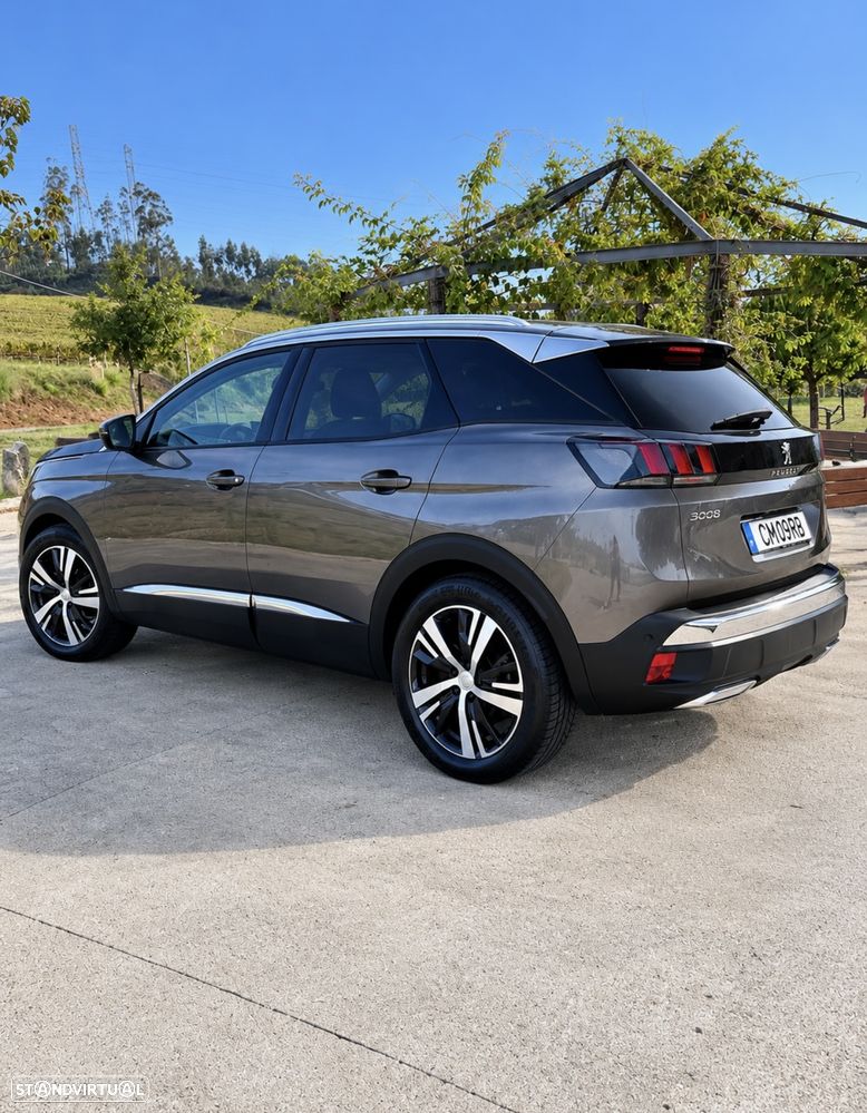 Peugeot 3008 PureTech 130 Stop & Start GPF EAT8 Allure - 3