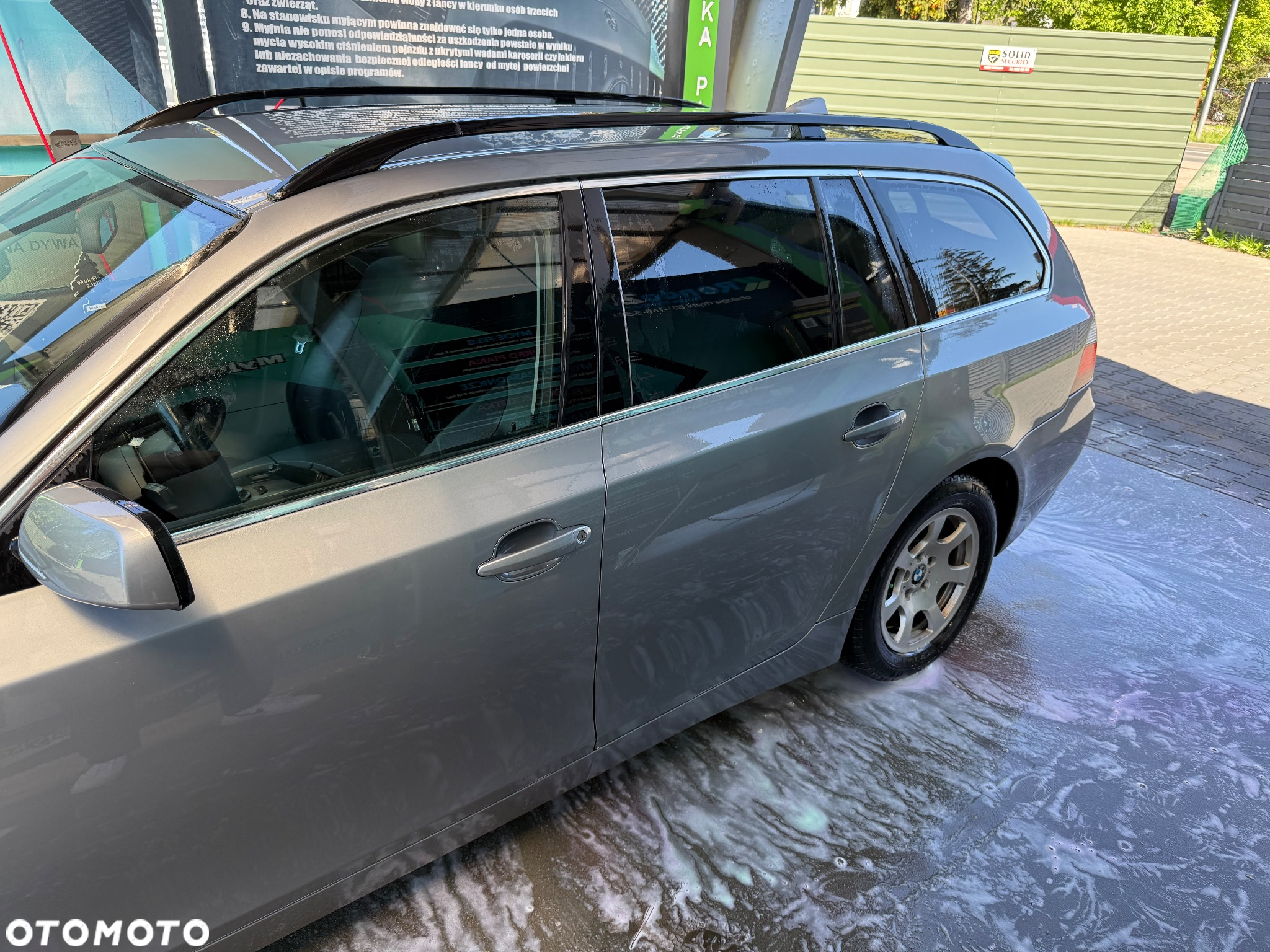 BMW Seria 5 523i Touring - 4