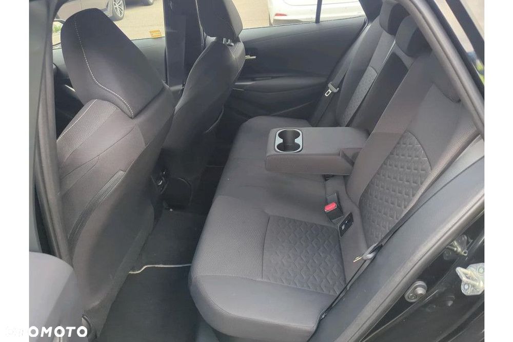 Toyota Corolla - 8
