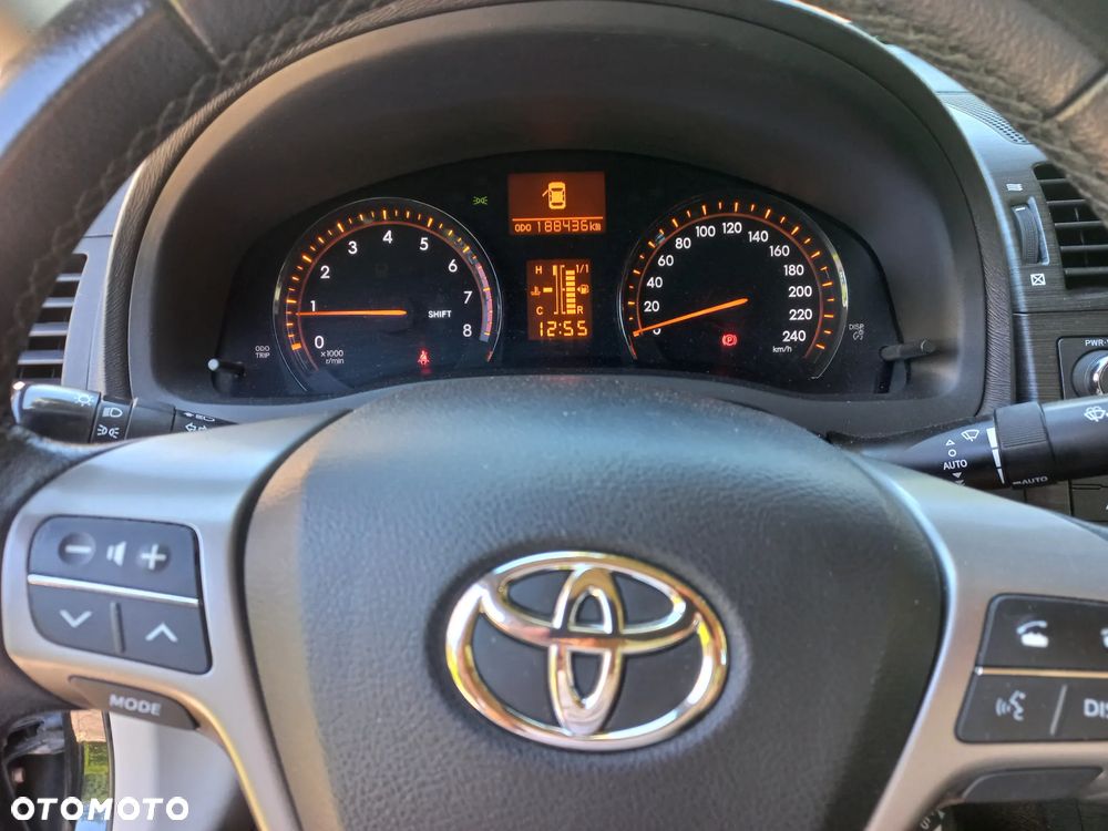 Toyota Avensis 2.0 Sol plus - 8