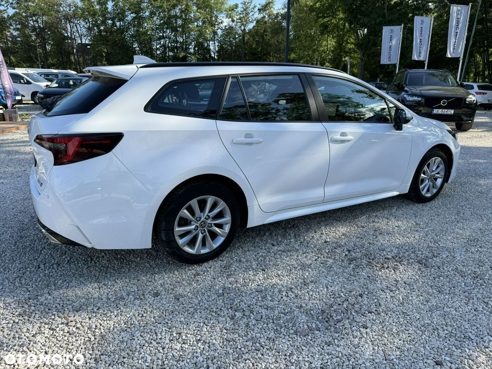 Toyota Corolla - 5