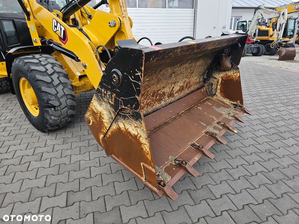 Caterpillar 906 M - 18