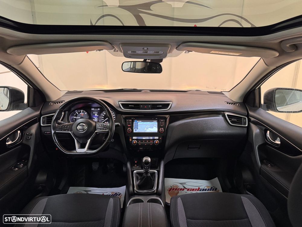 Nissan Qashqai 1.5 dCi N-Connecta - 19