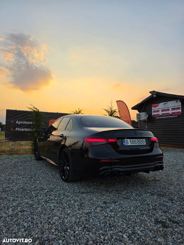 Mercedes-Benz E AMG 53 4Matic+ T AMG Speedshift TCT-9G - 4