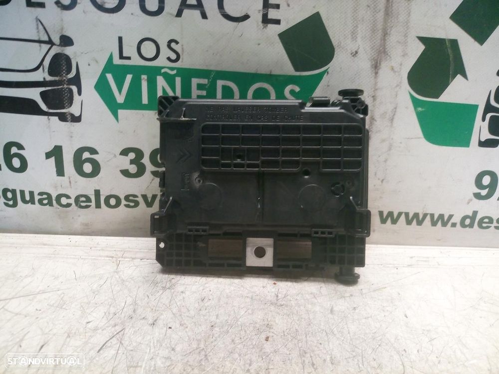 CAIXA RELÉS / FUSÍVEIS PEUGEOT 207 2006 - 6