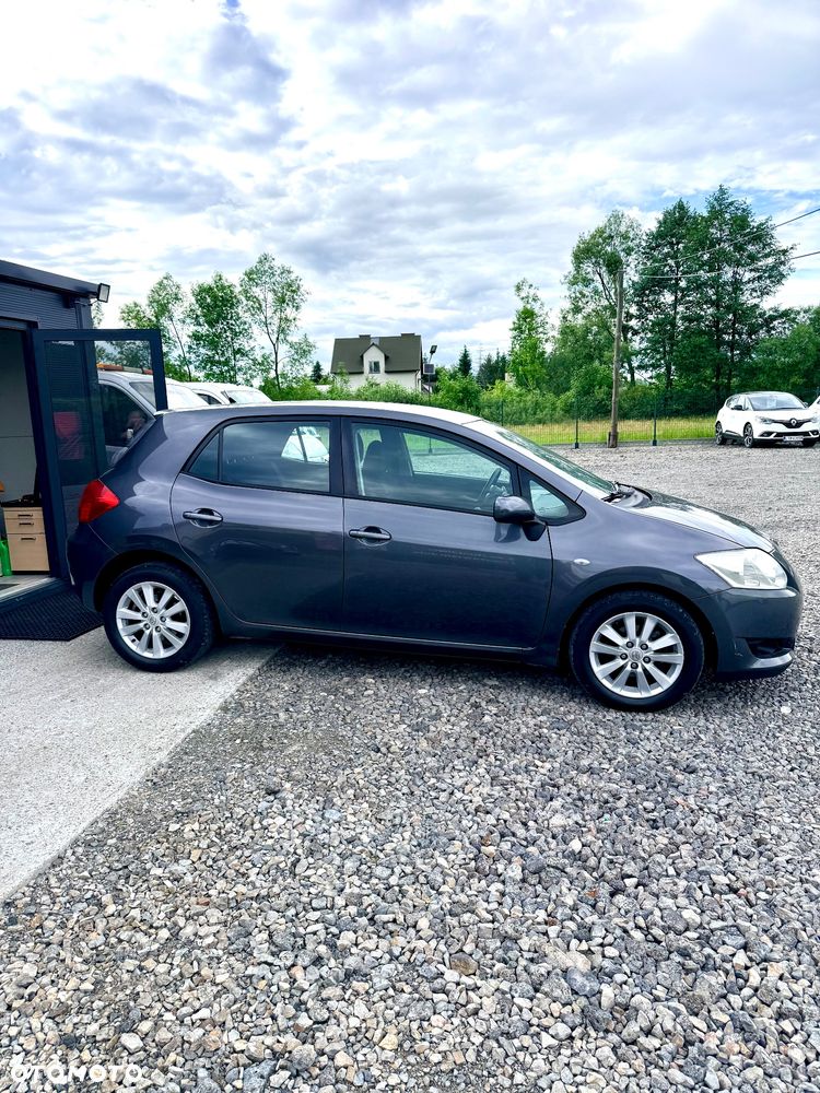 Toyota Auris 1.4 D-4D Life - 3
