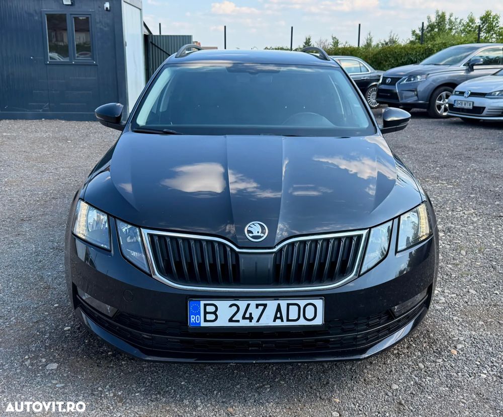 Skoda Octavia 1.6 TDI DSG Ambition - 32