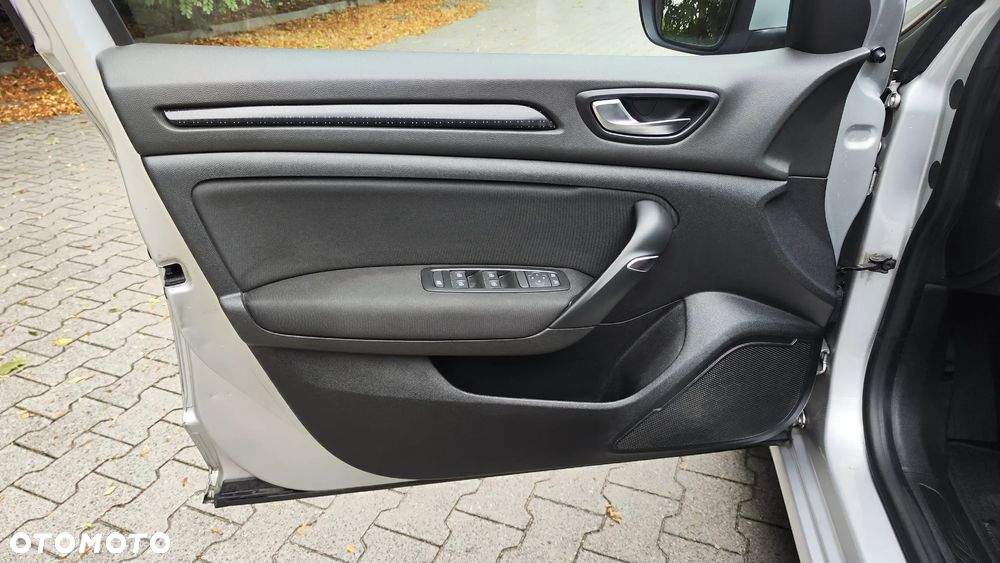 Renault Megane ENERGY TCe 100 EXPERIENCE - 20